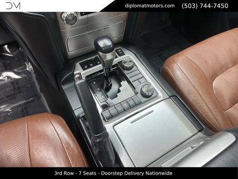 Used 2021 Toyota Land Cruiser image 33