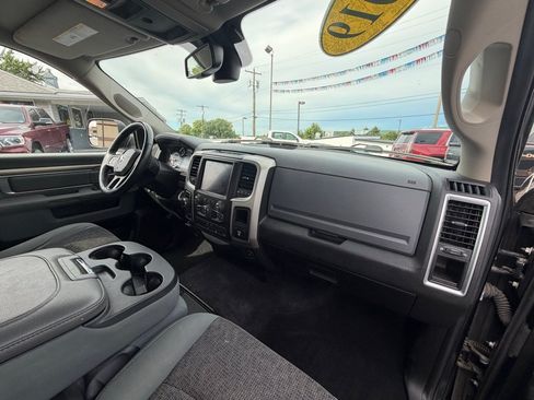 Used 2019 RAM 1500 Classic SLT w/ Black Appearance Group AWD/4WD image 24