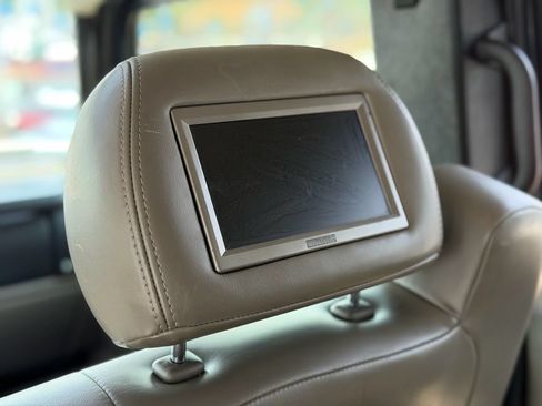 Used 2005 HUMMER H2 w/ Preferred Equipment Group AWD/4WD image 13