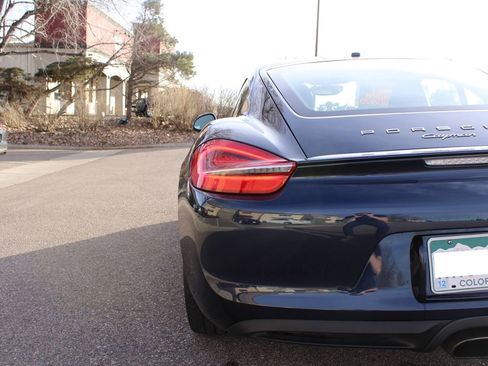 Used 2015 Porsche Cayman image 16