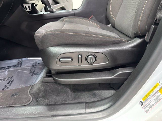 Used 2020 Chevrolet Traverse LT FWD image 6