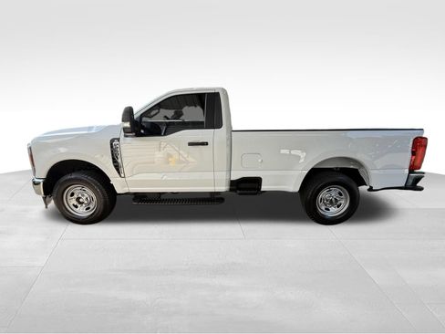 Used 2025 Ford F250 XL w/ XL Chrome Package RWD image 9