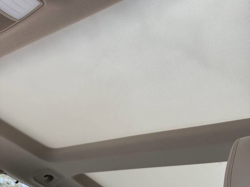 Used 2016 Mercedes-Benz E 350 E 350 4MATIC AWD 4dr Wagon image 33