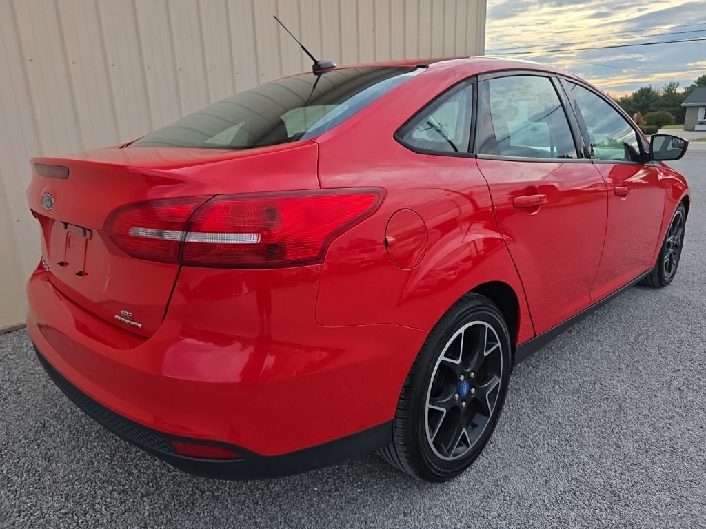 Used 2015 Ford Focus SE FWD image 5