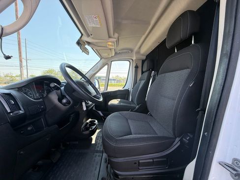 Used 2018 RAM ProMaster 3500 w/ Premium Appearance Group image 12