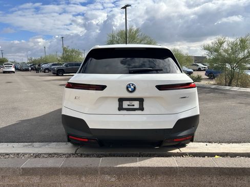 Used 2024 BMW iX xDrive50 w/ Premium Package image 4