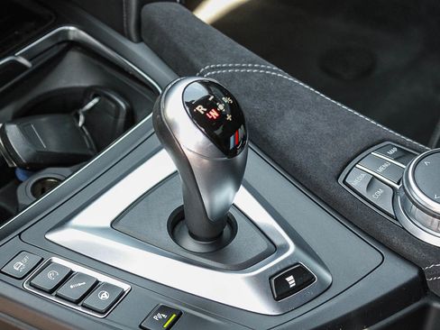 Used 2020 BMW M4 CS w/ Executive Package RWD image 19