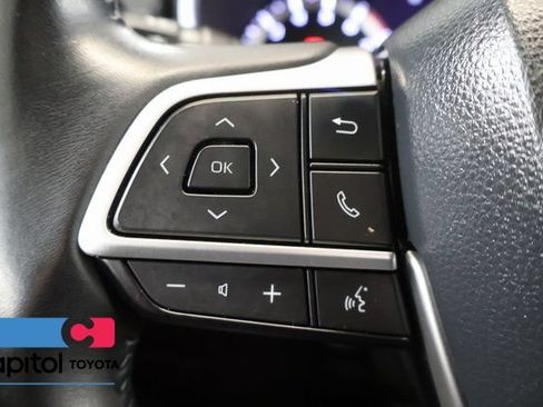 Used 2023 Toyota Highlander XSE AWD/4WD image 18