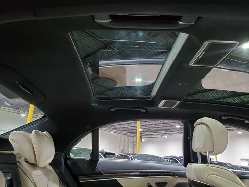 Used 2017 Mercedes-Benz S 550 4MATIC Sedan image 25
