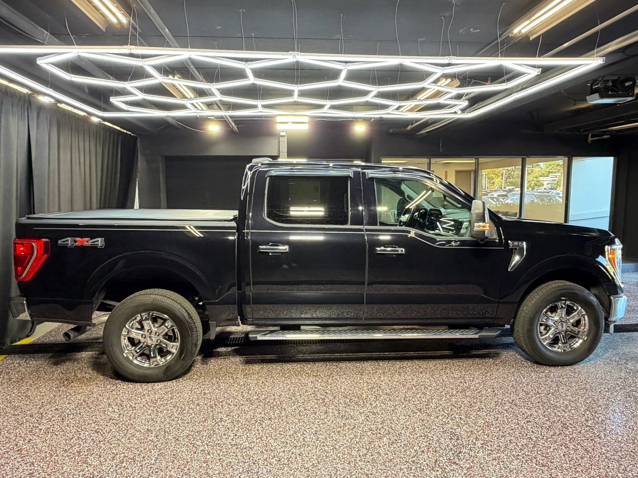 Used 2021 Ford F150 XLT w/ Equipment Group 302A High AWD/4WD image 10