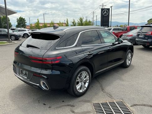 Used 2022 Genesis GV70 2.5T AWD/4WD image 7