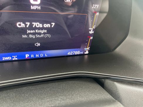 Used 2023 Chevrolet Colorado LT w/ LT Convenience Package II image 14