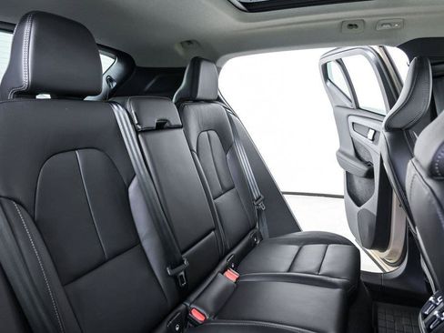 Used 2026 Volvo XC40 B4 Plus w/ Protection Package Premier FWD image 23