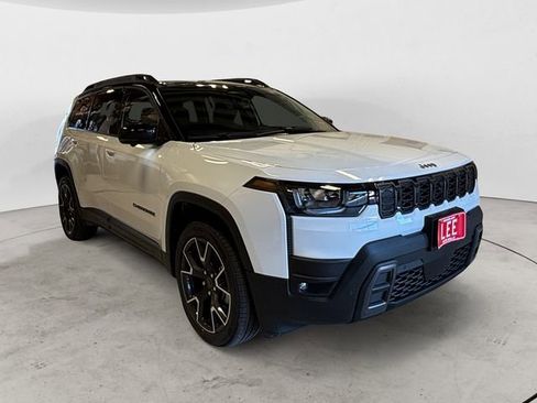 New 2026 Jeep Cherokee Overland image 8