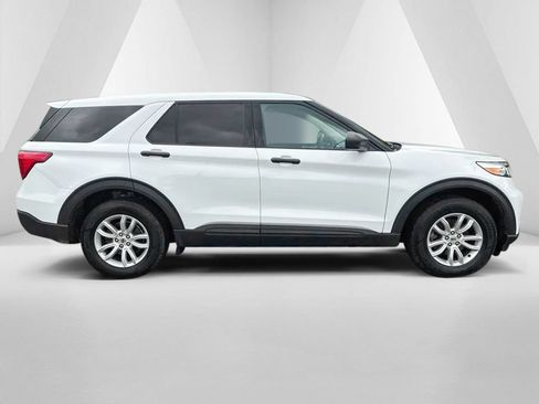 Used 2021 Ford Explorer 4WD w/ Class III Trailer Tow Package image 8