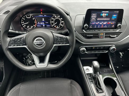 Used 2021 Nissan Altima 2.5 SV image 14