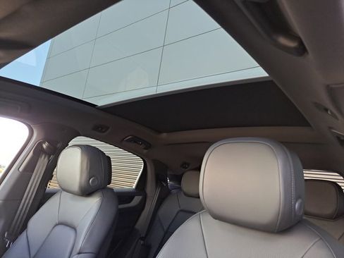 Used 2026 Porsche Cayenne Coupe image 34