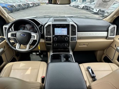 Used 2017 Ford F250 Lariat w/ Chrome Package image 10