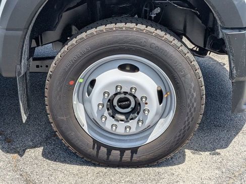 New 2025 Ford F550 4x4 Crew Cab Super Duty image 10