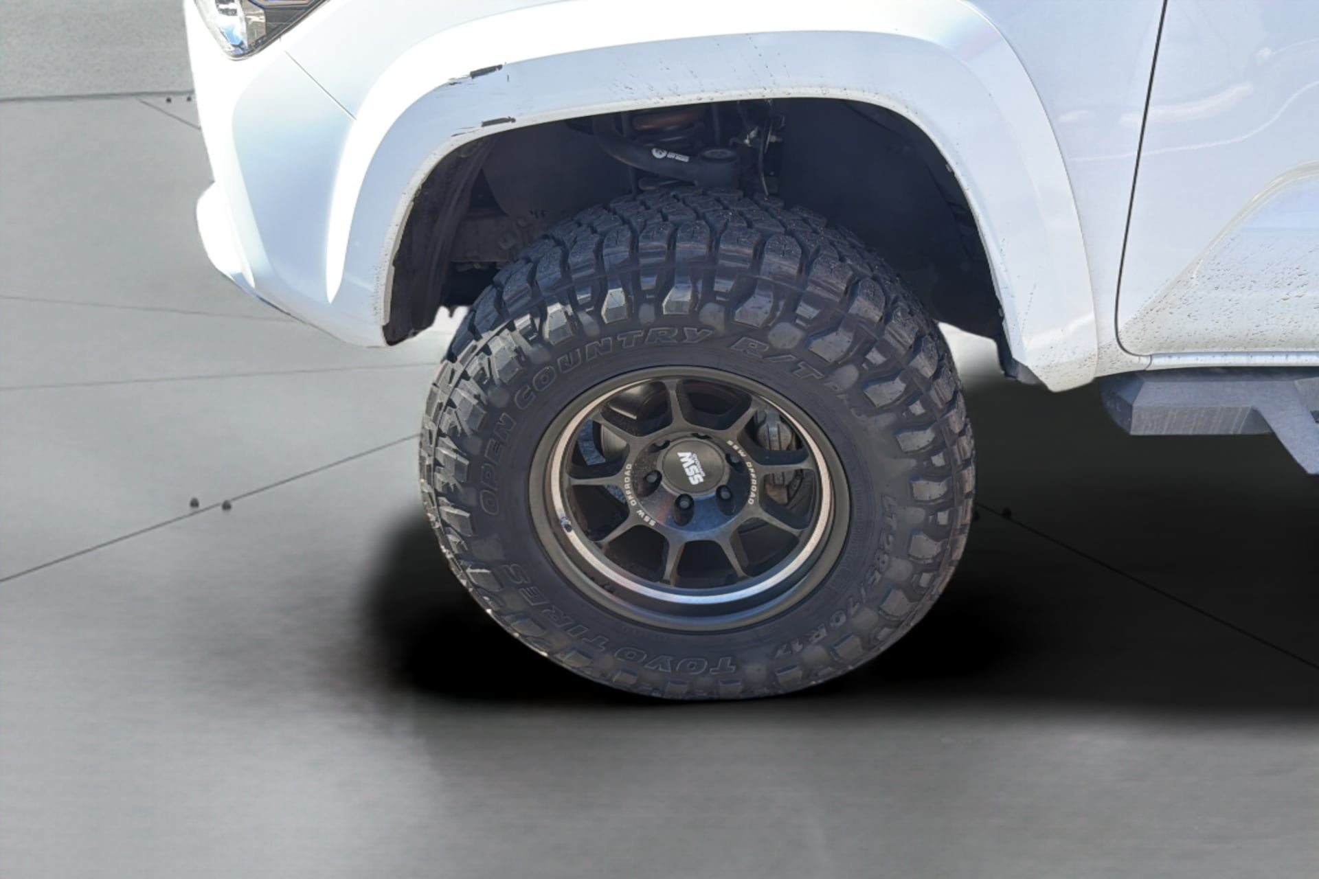 Used 2018 Toyota Tacoma TRD Sport RWD image 30