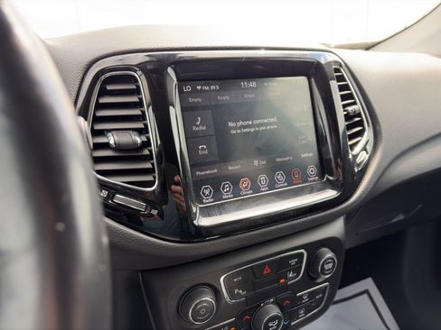 Used 2021 Jeep Compass Limited image 21