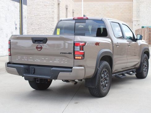 Used 2024 Nissan Frontier PRO-4X w/ Pro Premium Package image 3