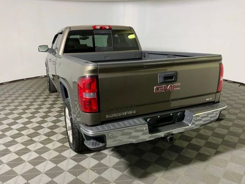 Used 2015 GMC Sierra 1500 SLT w/ SLT Preferred Package AWD/4WD image 9