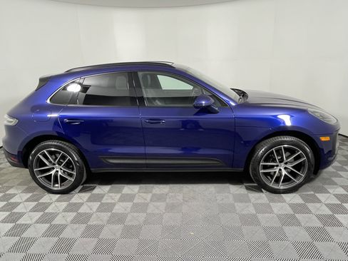 Used 2025 Porsche Macan image 8