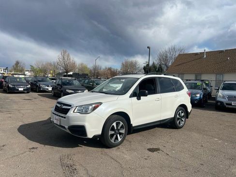Used 2018 Subaru Forester 2.5i w/ Alloy Wheel Package image 2