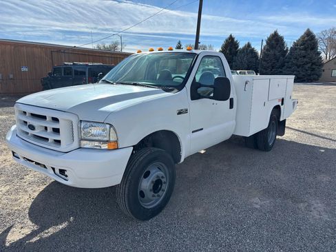 Used 1999 Ford F450 2WD Regular Cab Super Duty image 3