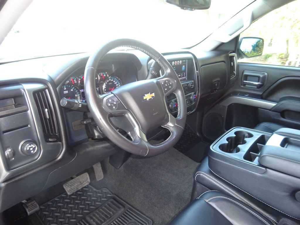 Used 2018 Chevrolet Silverado 1500 LT w/ All Star Edition RWD image 11