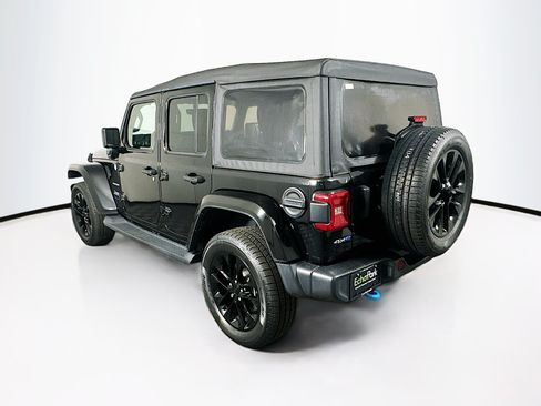 Used 2023 Jeep Wrangler Unlimited Sahara w/ Cold Weather Group AWD/4WD image 5
