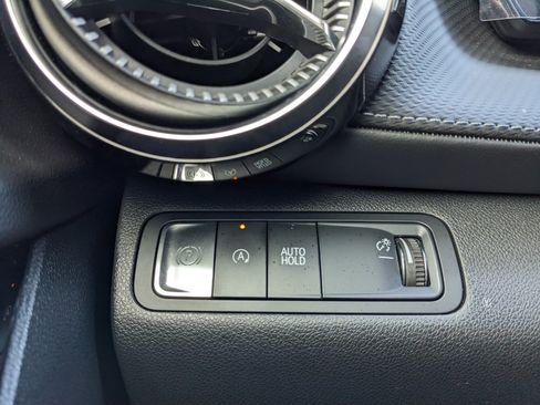 Used 2025 Chevrolet Equinox LT w/ Convenience Package II image 49