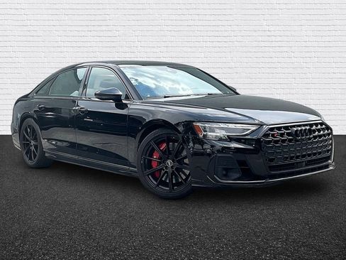 Used 2022 Audi S8 w/ S8 Executive Package AWD/4WD image 3
