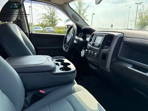 Used 2019 RAM 1500 Classic Tradesman AWD/4WD image 9
