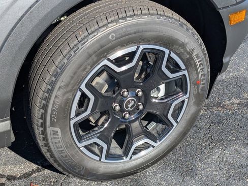 New 2025 Ford Bronco Sport Outer Banks w/ Outer Banks Tech Package+ AWD/4WD image 18