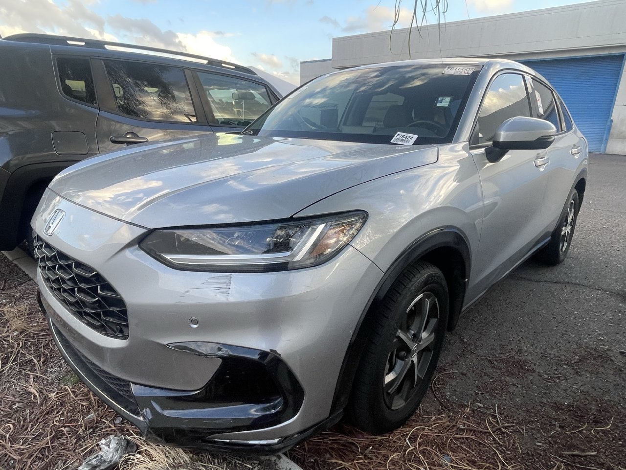 Used 2023 Honda HR-V EX-L image 2