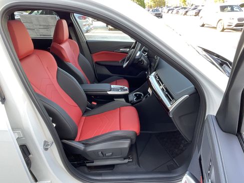 New 2025 BMW X1 xDrive28i w/ Technology Package image 22
