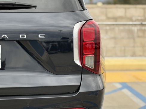 Used 2023 Hyundai Palisade Limited image 12