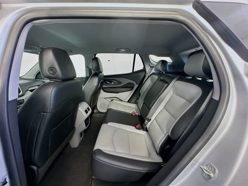 Used 2022 GMC Terrain SLT w/ Infotainment Package II FWD image 25