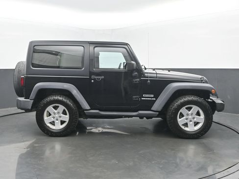 Used 2015 Jeep Wrangler Sport w/ Quick Order Package 24S AWD/4WD image 6