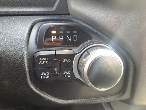 Used 2022 RAM 1500 Big Horn AWD/4WD image 18