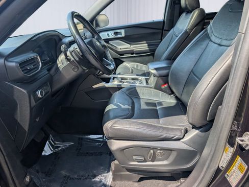 Used 2020 Ford Explorer ST w/ ST Street Pack AWD/4WD image 19
