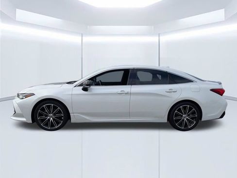 Used 2020 Toyota Avalon Touring FWD image 7