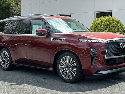 New 2025 INFINITI QX80 Luxe w/ Exterior Package image 2