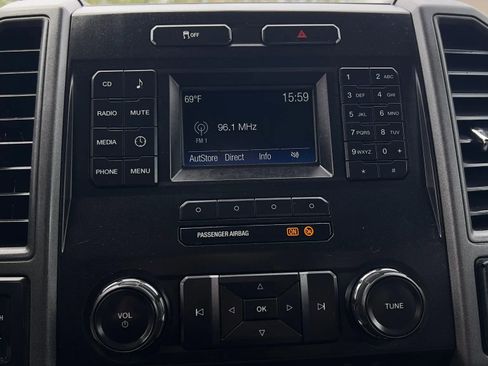 Used 2018 Ford F250 XL w/ Power Equipment Group AWD/4WD image 33