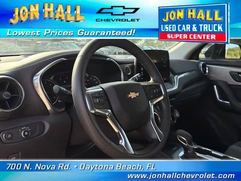 Used 2024 Chevrolet Blazer LT w/ Convenience Package FWD image 24
