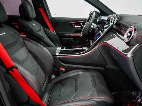 Used 2025 Mercedes-Benz GLC 43 AMG 4MATIC image 16