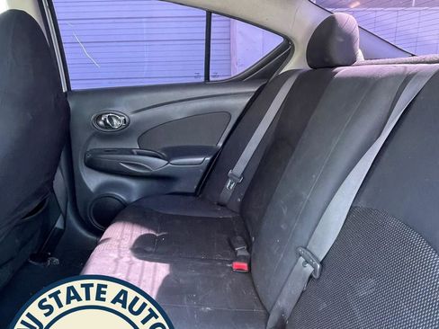 Used 2013 Nissan Versa SV image 4