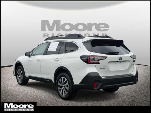 Used 2020 Subaru Outback Premium AWD/4WD image 6